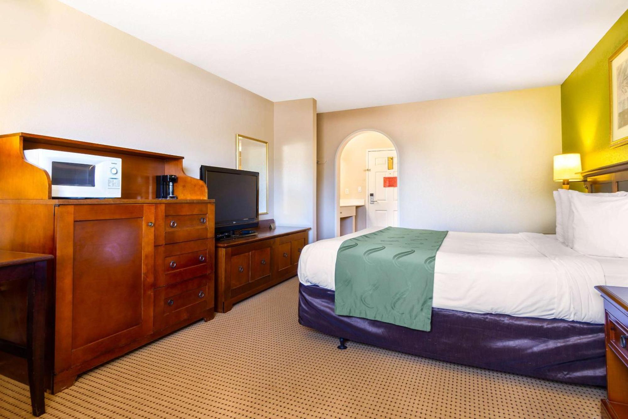 Rodeway Inn Auburn Extérieur photo