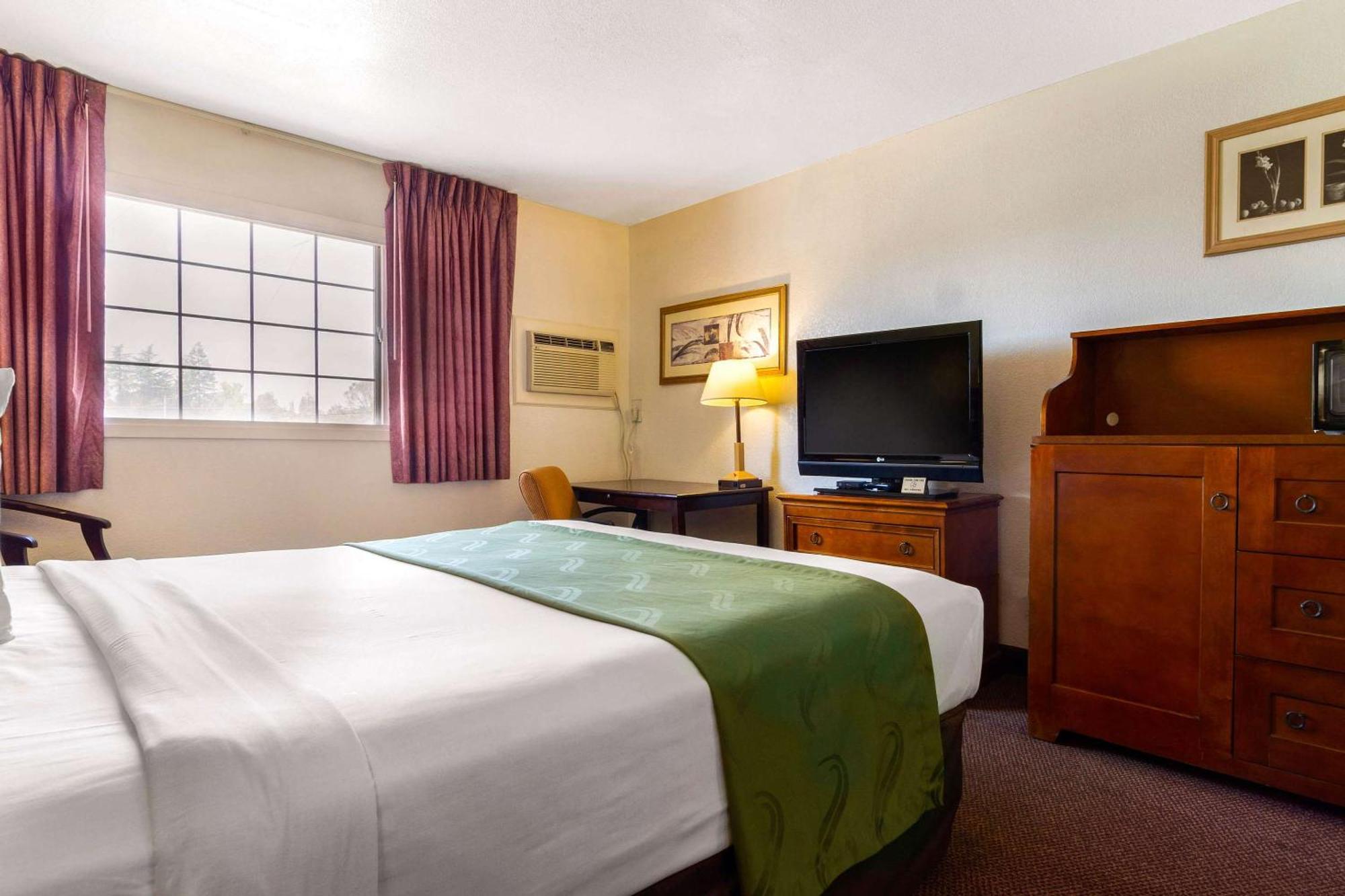 Rodeway Inn Auburn Extérieur photo
